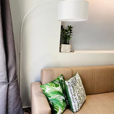 Apartment Ivy, 4 Minutes From The Sea *