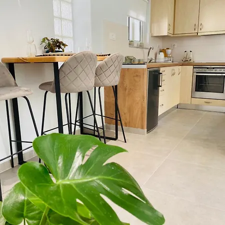 Apartment Ivy, 4 Minutes From The Sea Chania (Crete)